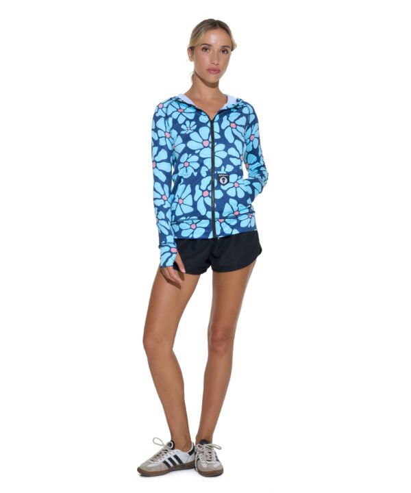 chaqueta con capucha