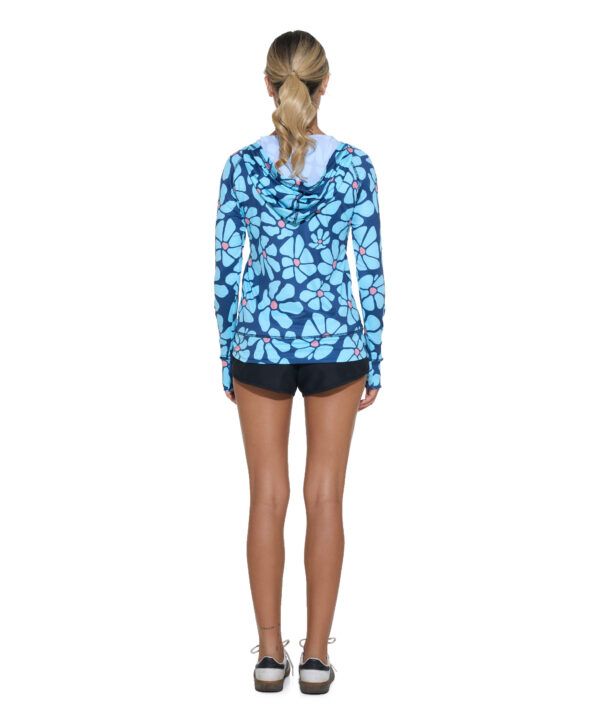 chaqueta con capucha