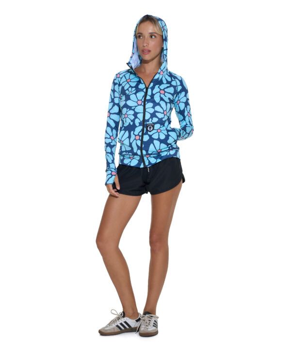 chaqueta con capucha
