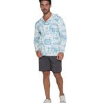 camiseta con capucha