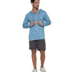 camiseta con capucha